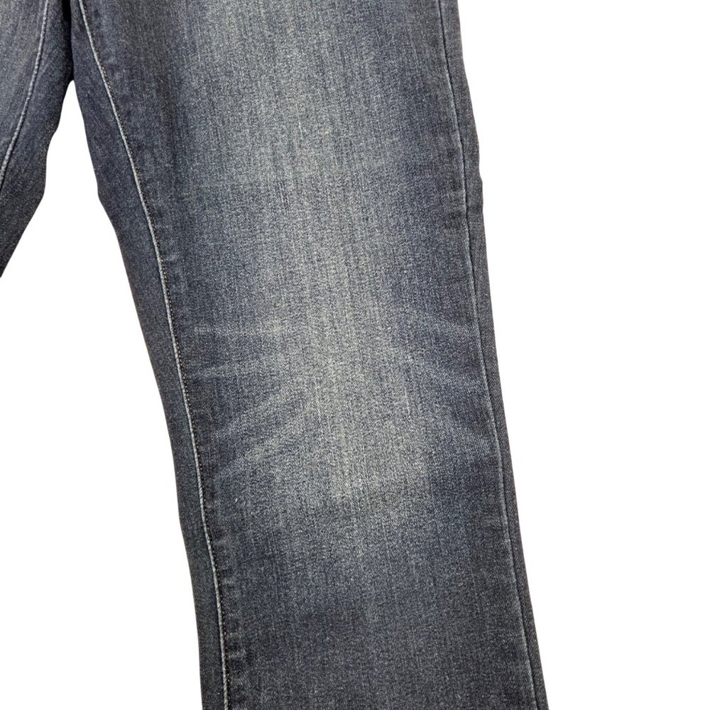 Levis Cropped Denim Jeans Womens Size 28 Blue Tapered Leg Mid Rise Cuffed Hem - Picture 4 of 9